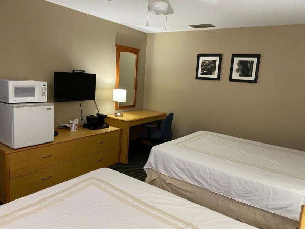 Diamond Motel - Abilene image 9