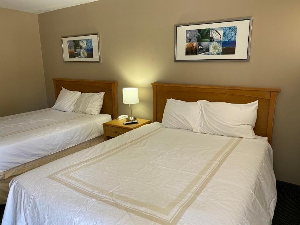 Diamond Motel - Abilene image 10