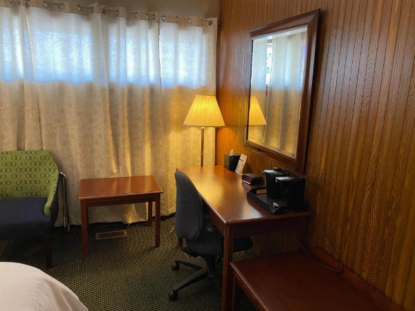 Diamond Motel - Abilene image 23