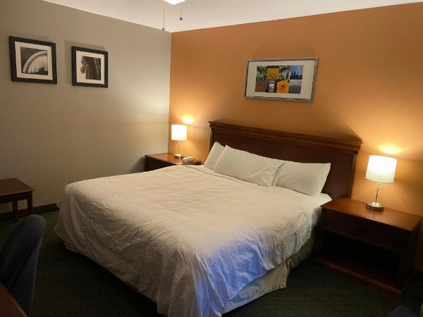 Diamond Motel - Abilene image 30