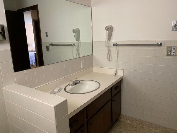 Diamond Motel - Abilene image 45